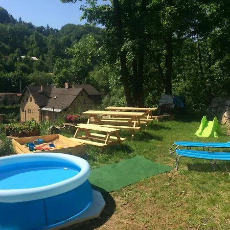 U Brabantika Lägenhet Desná